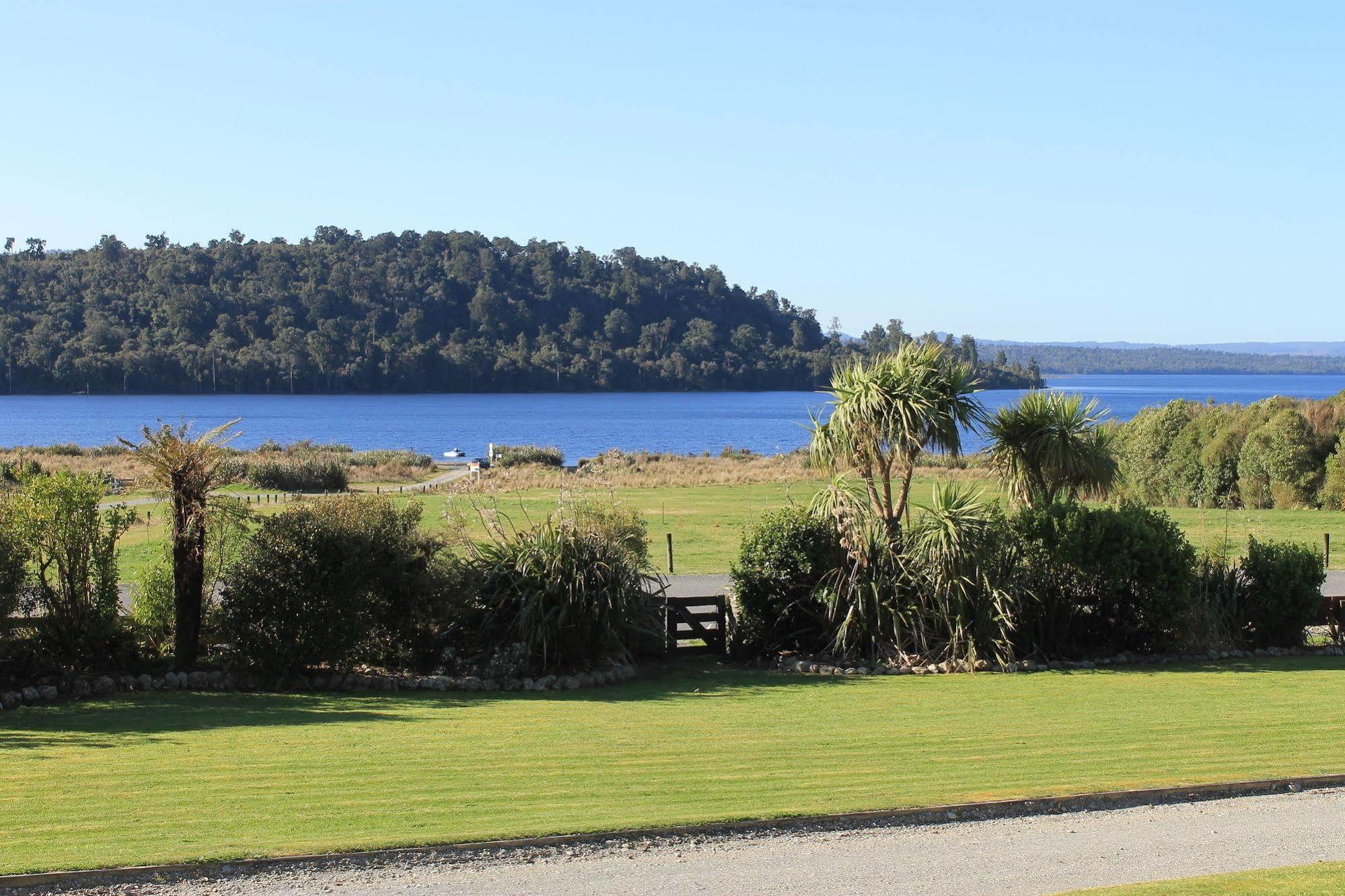 Lake Brunner Eco Lodge Moana Экстерьер фото